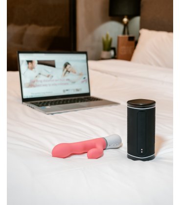 Lovense - Bluetooth Depth-Controlled Male Masturbator + 100ml glid