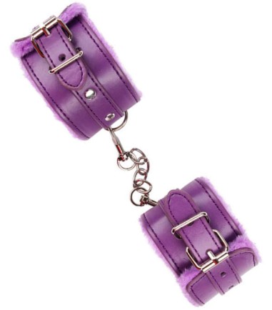 Furry Wrist Cuffs, Purple, handbojor i plastmaterial och fuskpäls på insidan